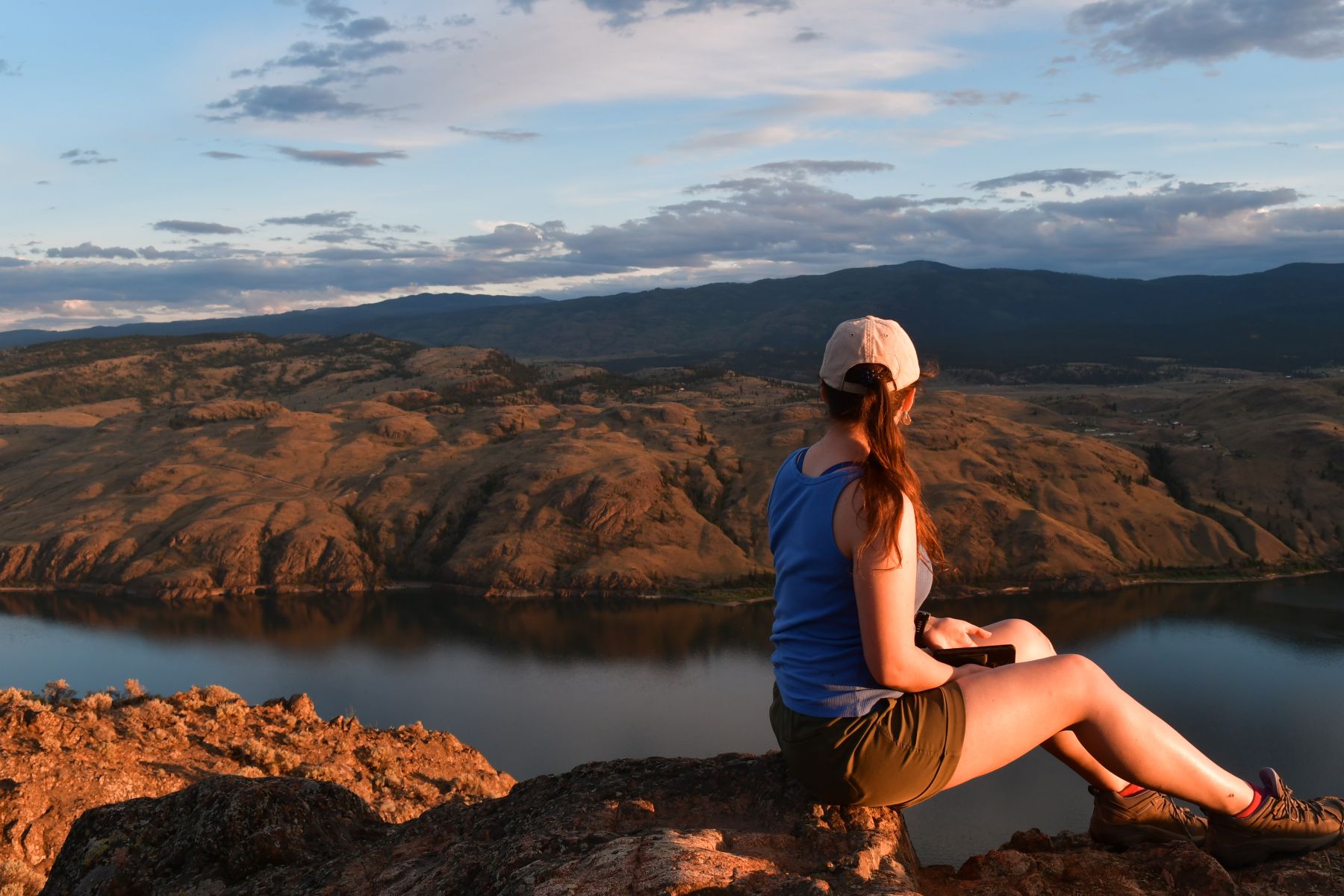 Young woman overlooking the Kamloops mountains